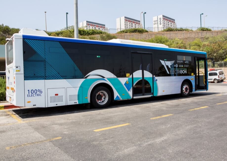 Carreteras con carga inalámbrica