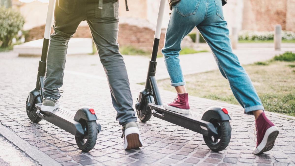 Prohibido llevar el patinete eléctrico en el tren o el autobús Prohibido llevar el patinete eléctrico en el tren o el autobús