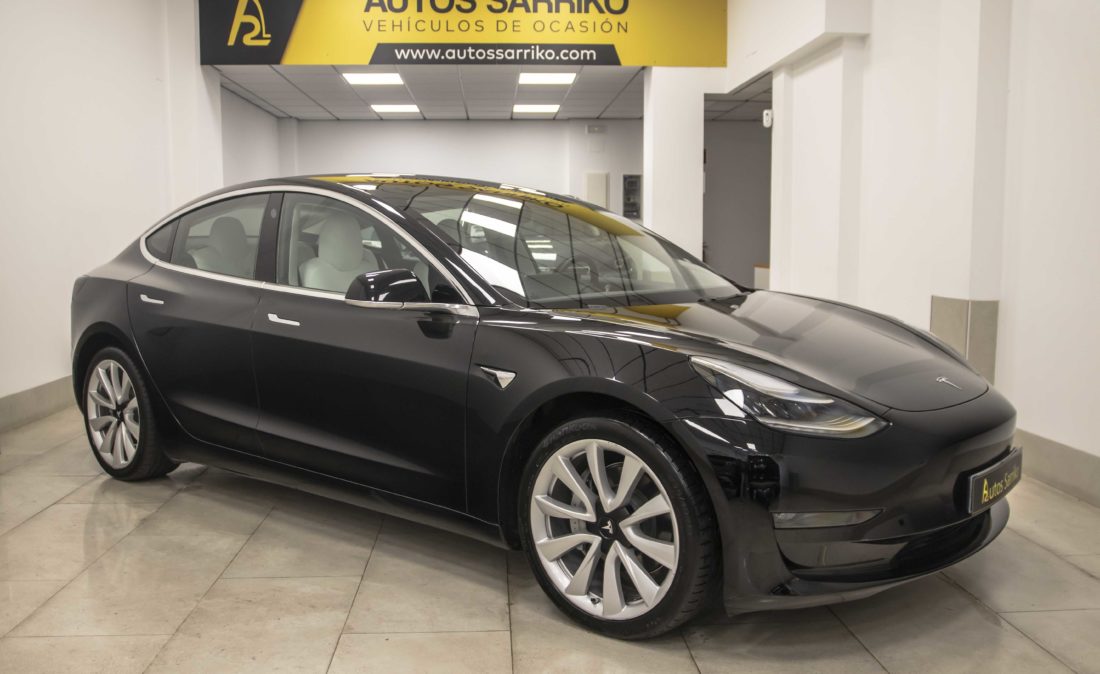 Desarrollo de árboles solares para cargar coches eléctricos
